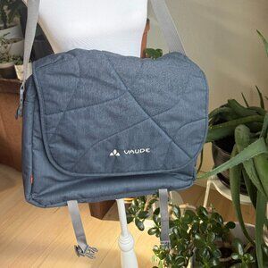 Vaude Messenger Bag- LIKE NEW!